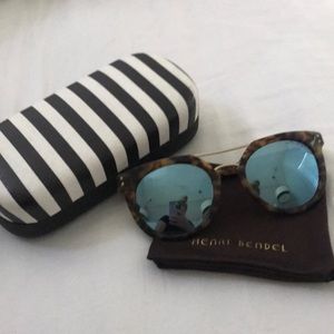 Henri Bendel tortoise shell sunglasses